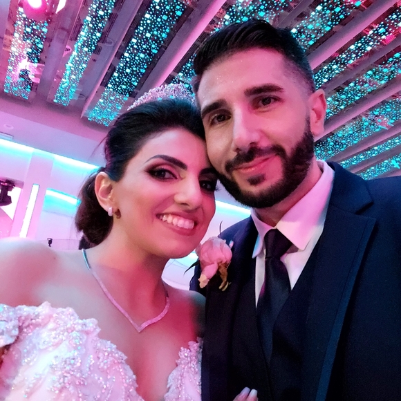 Meet your Posher, Shawn & Amanda - Picture 1 of 7